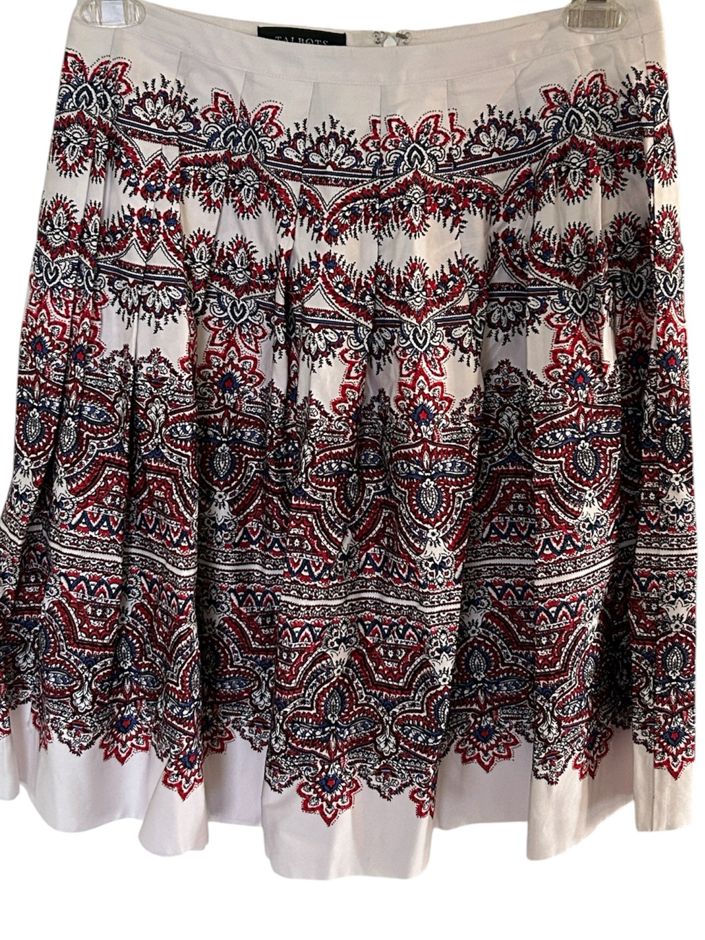 Talbots Pleated White Skirt With Red And Blue Paisley Print Size 6p Petite